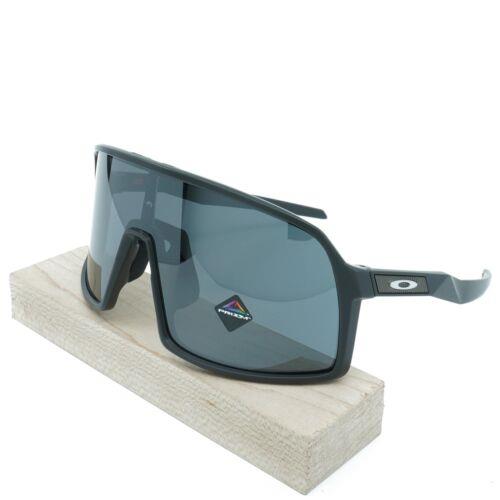 OO9462-10 Mens Oakley Sutro S Sunglasses - Frame: Black, Lens: Black