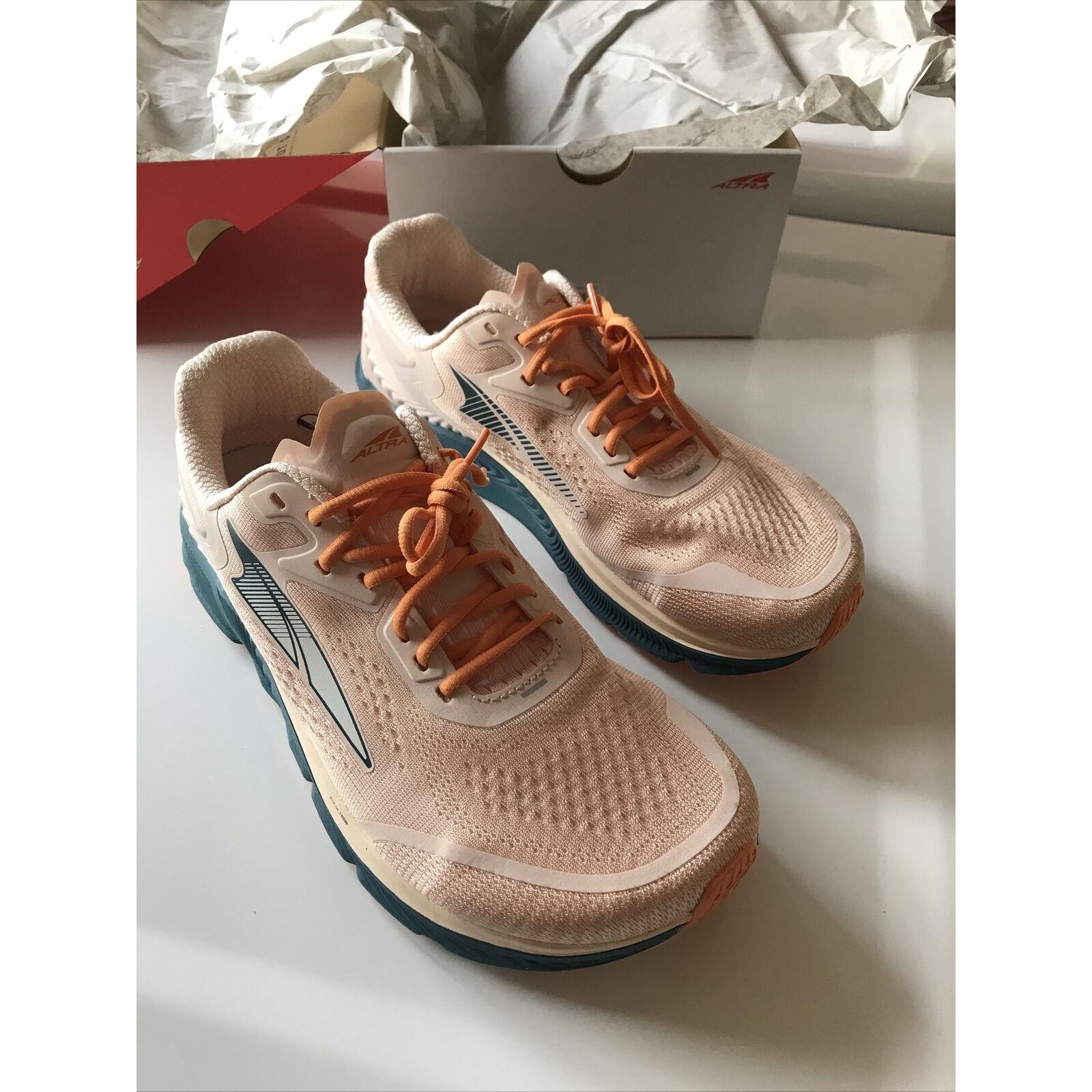 Altra Women`s Torin 5 Dusty Pink Running Shoes Sz 10