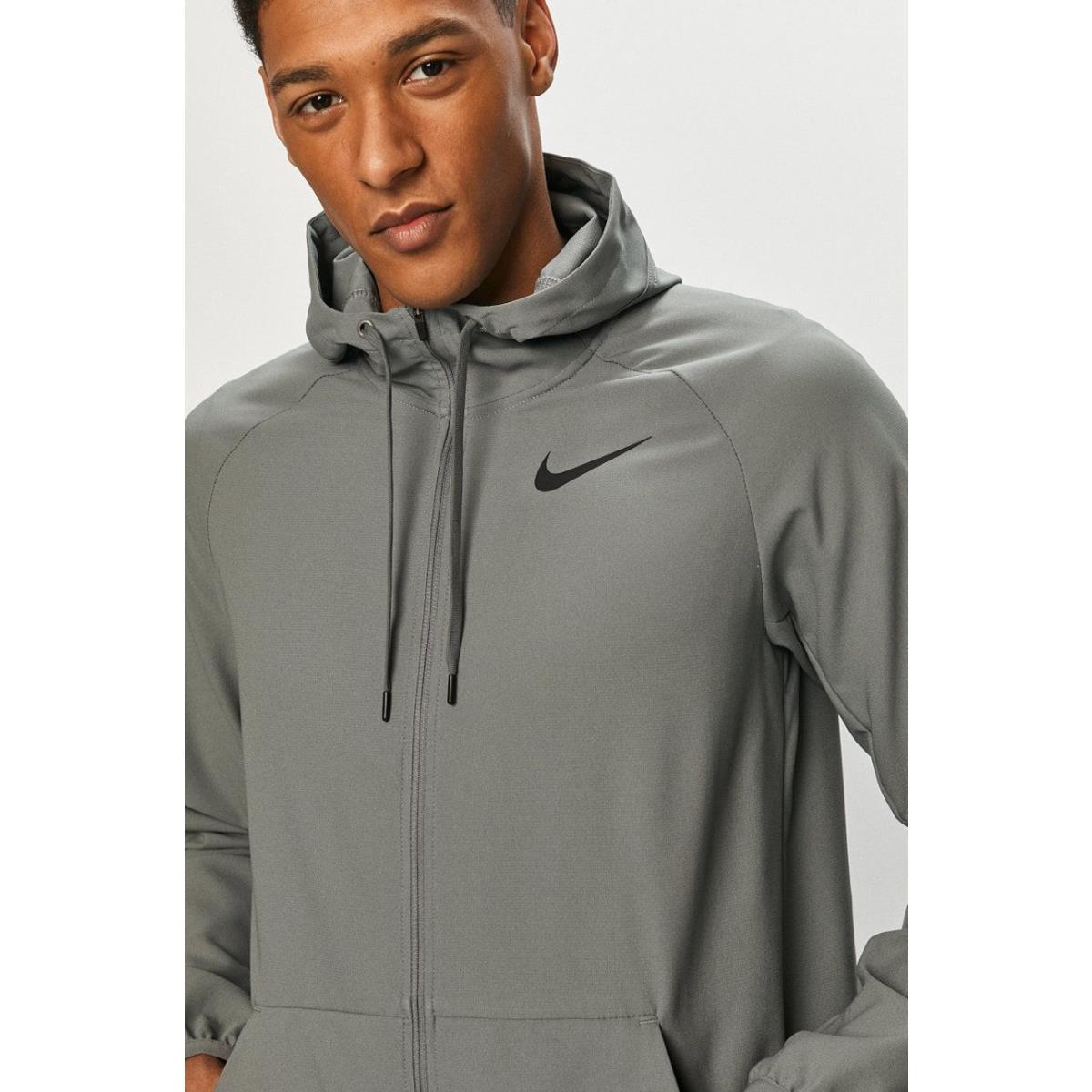Nike Men`s Flex Full Zip Training Jacket in Grey Medium