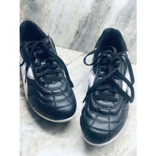 Diadora Men`s Capitano MD VS Outdoor Soccer Shoes Size 11. Black/white