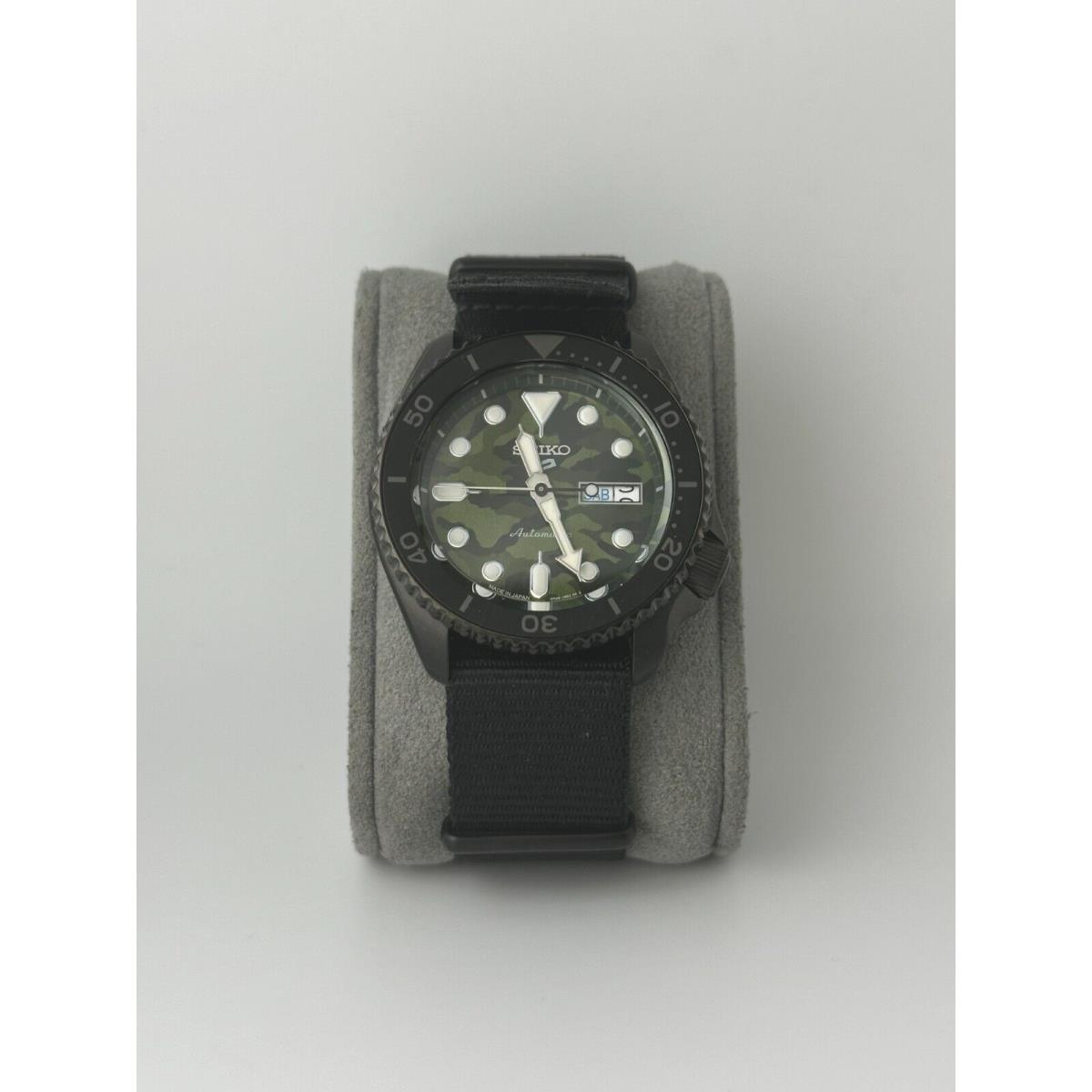 Seiko 5 Camo Sport SRPJ37 Military Automatic