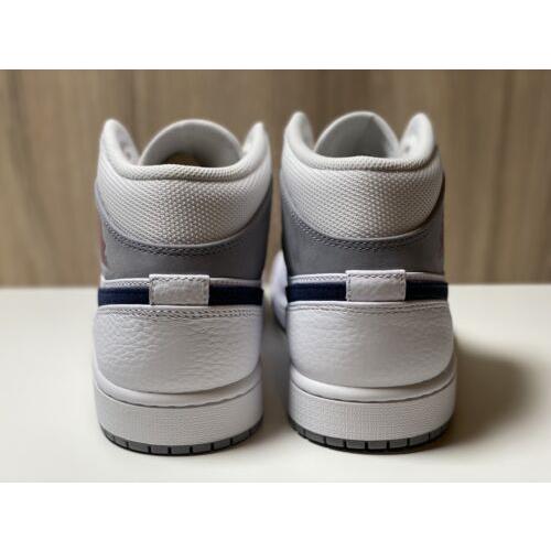 Nike shoes Air - Gray 3