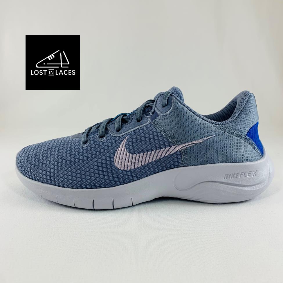 wide width womens nike sneakers