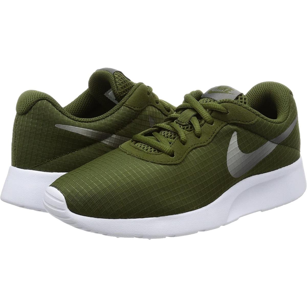 Nike Tanjun SE BR Running Shoe Camo Green 844908-302 Women`s Size 5.5 - Green