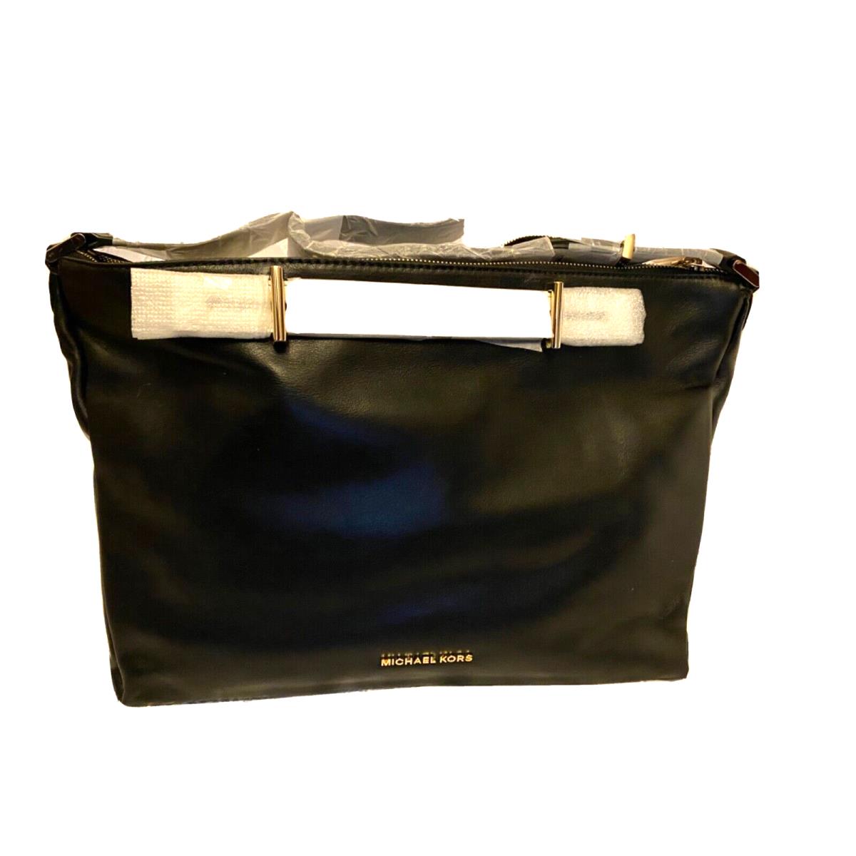 Michael Kors Chelsey LG Shoulder Black /white Leather Handbag