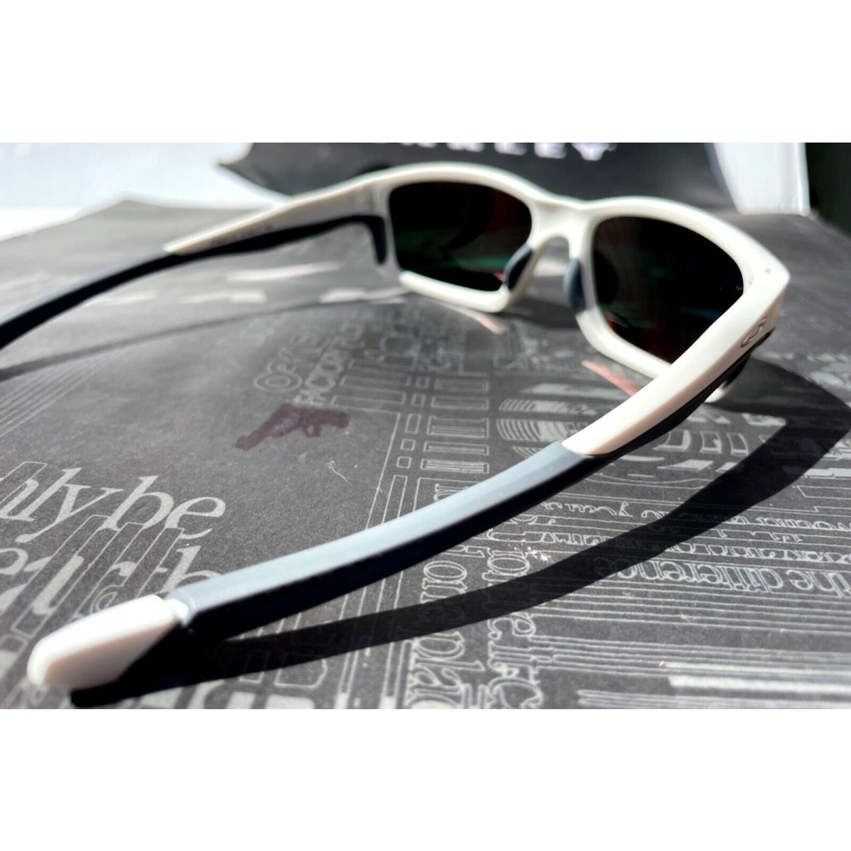 Oakley sunglasses Chainlink - White Frame, Red Lens