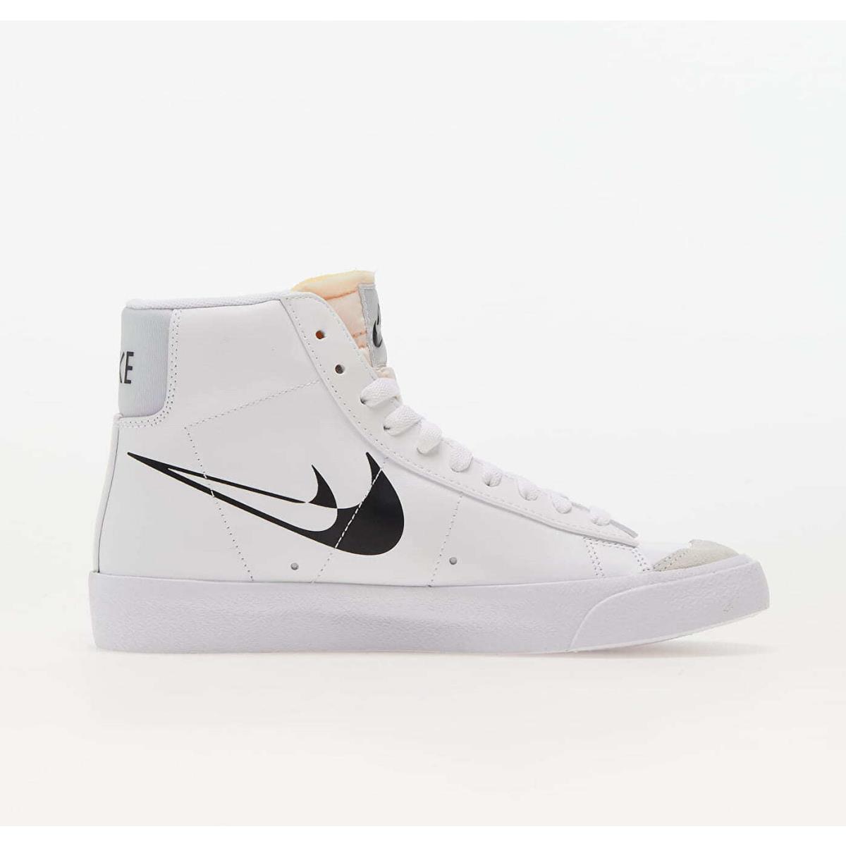 Nike shoes Blazer - White/ Black 2