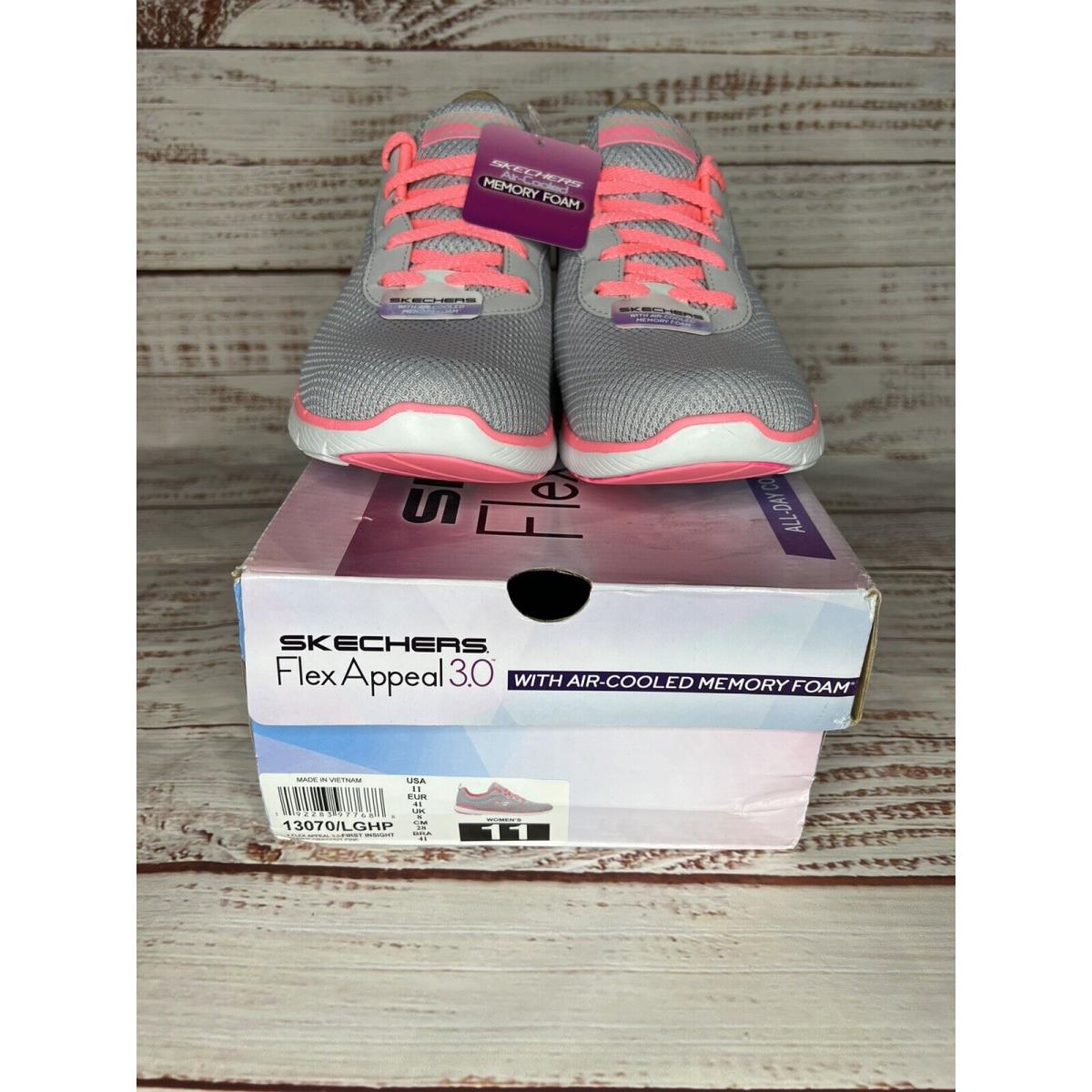 womens air cooled skechers
