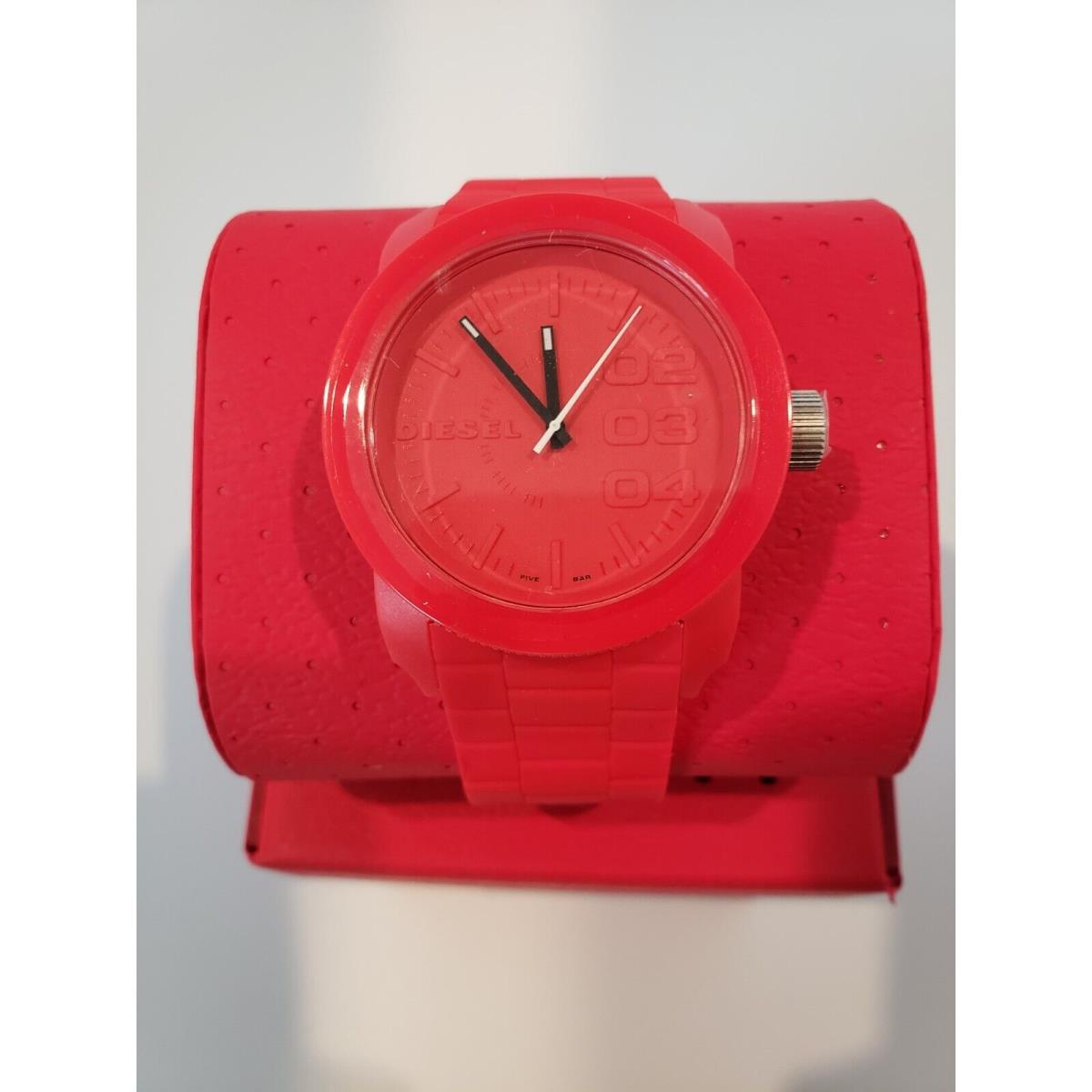 Diesel Unisex Red Silicone Analog Dial Quartz Wrist Watch DZ1440