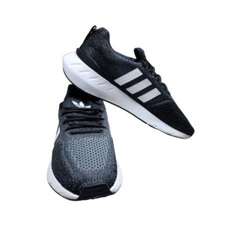 Adidas Originals Swift Run 22 Men s Athletic Sneaker Running Shoe Black 9