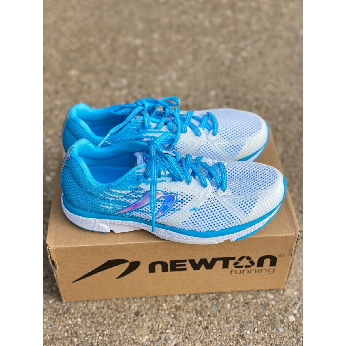 Newton Running Distance 10 Women s Size 7 Running Shoe White Sky Blue Sneaker