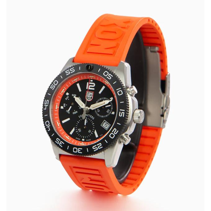 Luminox Pacific Diver Orange Sapphire Black Dial Chronograph Men`s Watch XS.3149