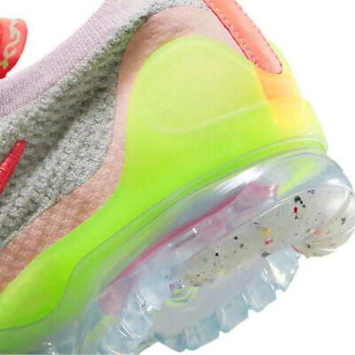 Nike shoes  - Photon Dust/Hyper Pink 5