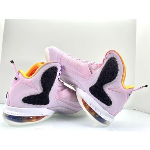 Nike shoes LeBron - Pink 3