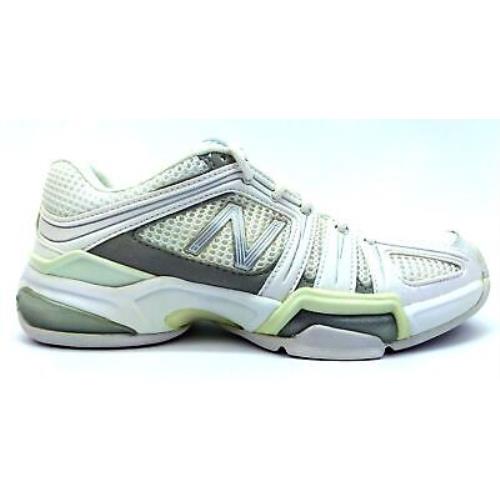 New Balance Women`s Lace up Lightweight Tennis Shoes White Silver 5.5 2A Narrow