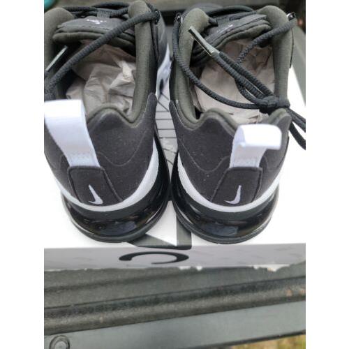 Nike shoes Air Max React - Black / White 1