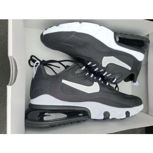 Nike shoes Air Max React - Black / White 3