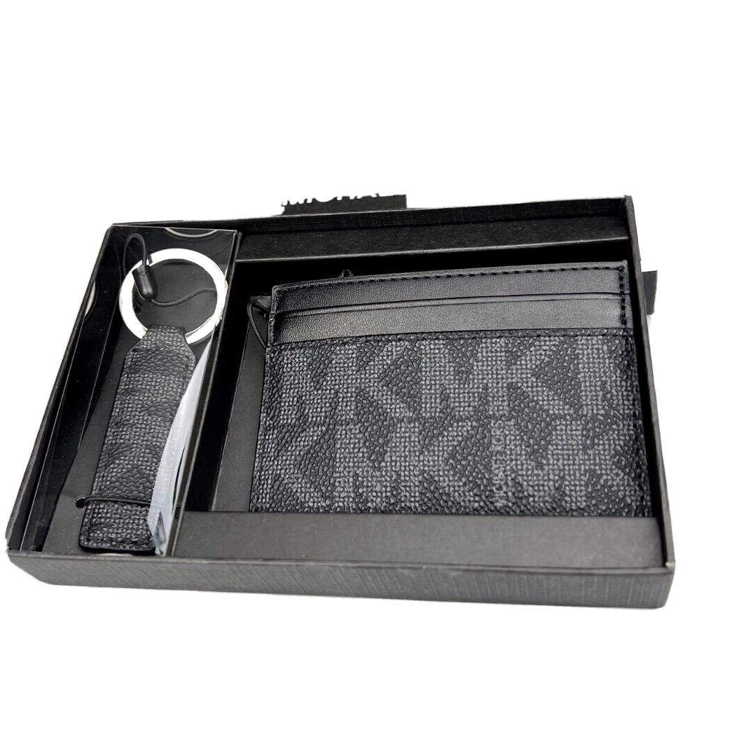Michael Kors Men`s Jet Set Credit Card Wallet with Keychain Gift Set