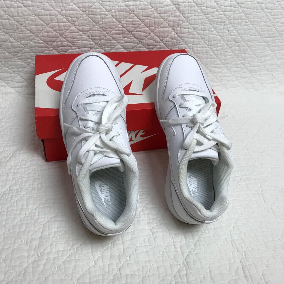 Nike shoes EBERNON - White 6