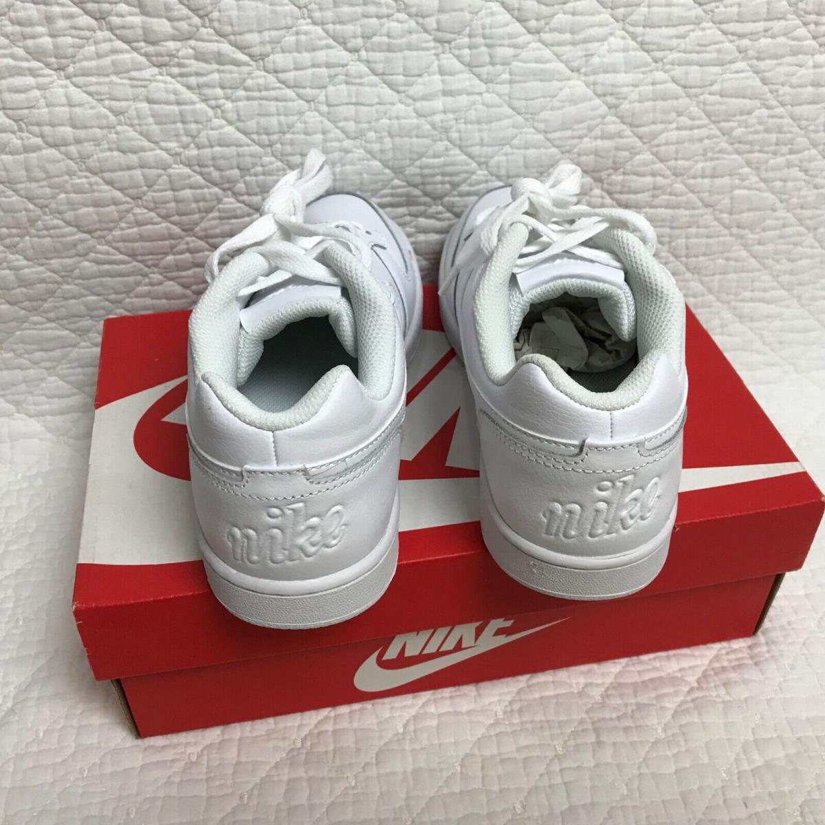 Nike shoes EBERNON - White 7