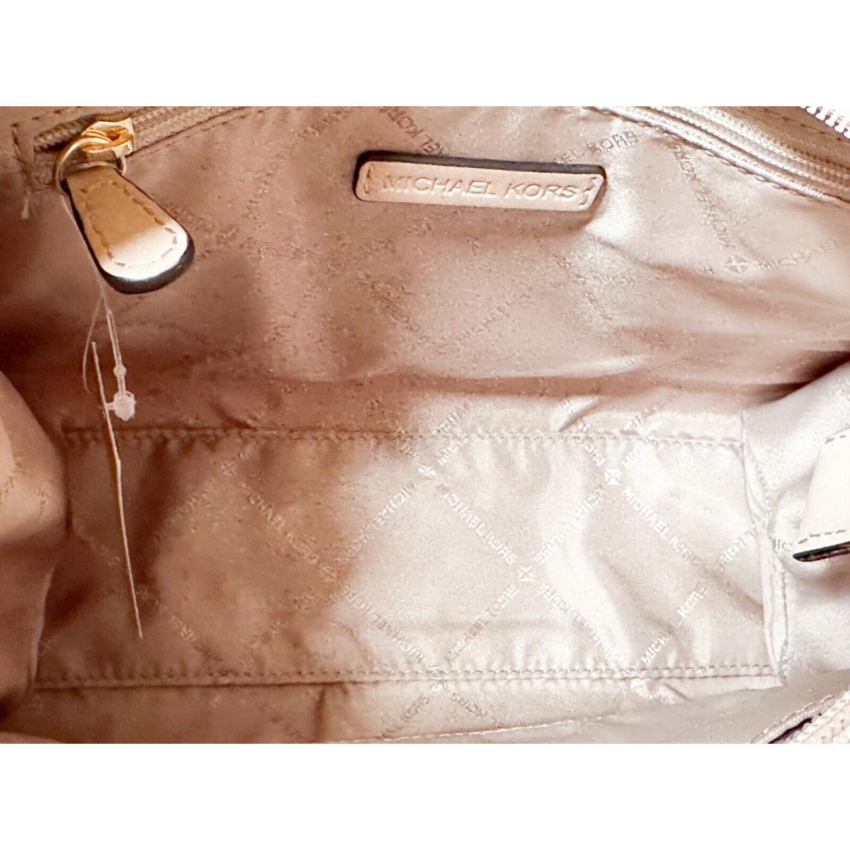 15 Best Clutch Bags 2024