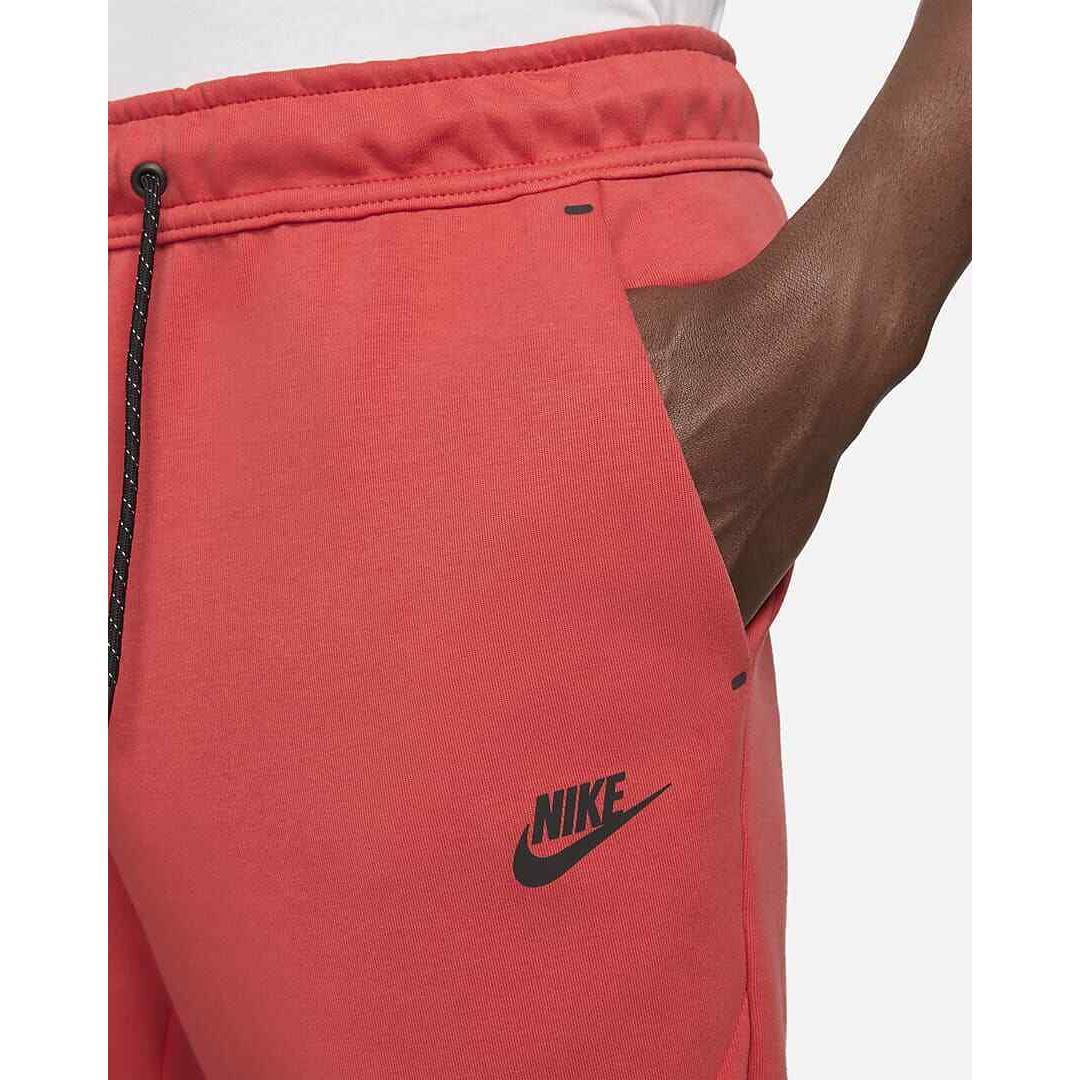Nike clothing Sportswear Tech - Red 1