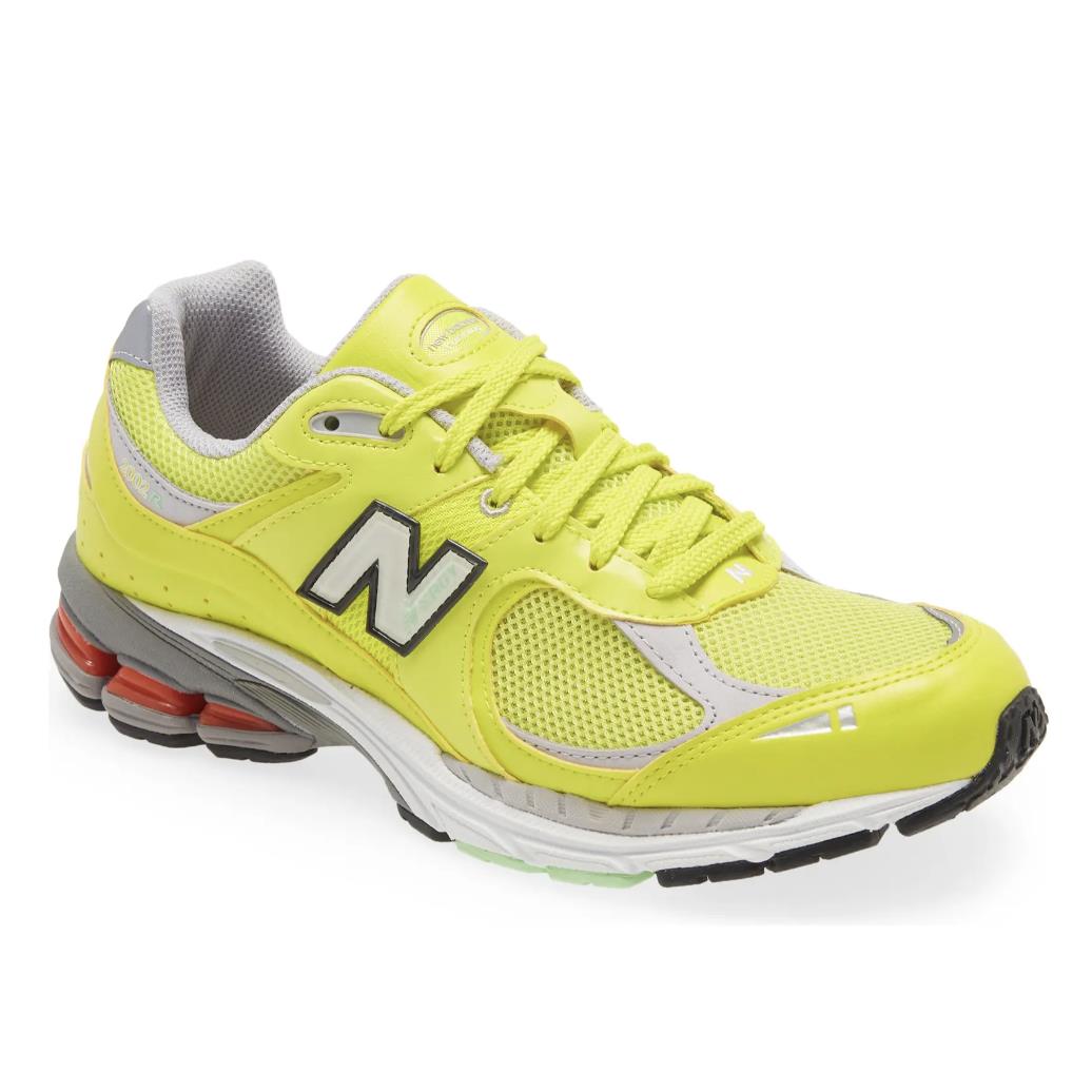 New Balance 2002R Running Shoes Yellow Metallic Silver M2002RLC Men`s Size 10
