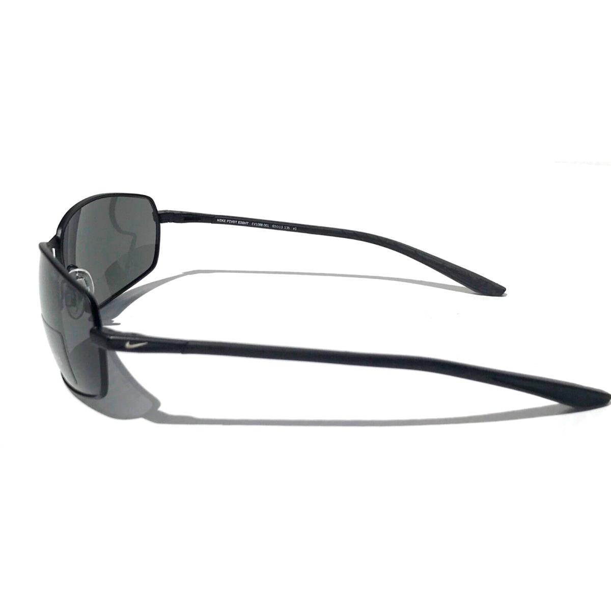 Nike sunglasses Pivot - Frame: Black, Lens: Black