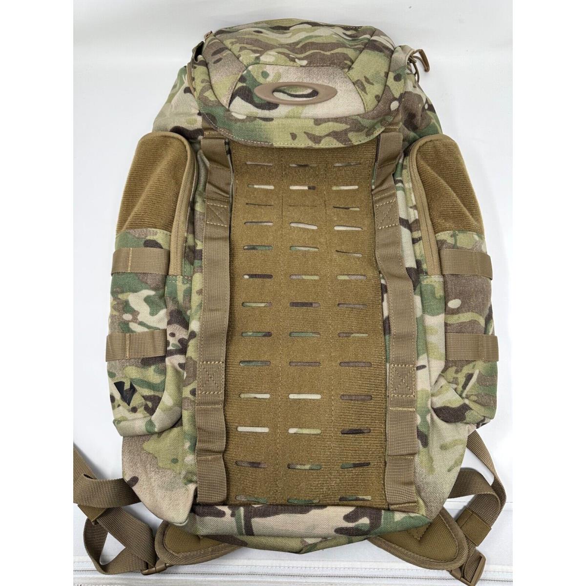 Oakley Link Pack Miltac  Backpack - Multicam | 700285657318 - Oakley bag Kitchen  Sink - Multicam | Fash Direct