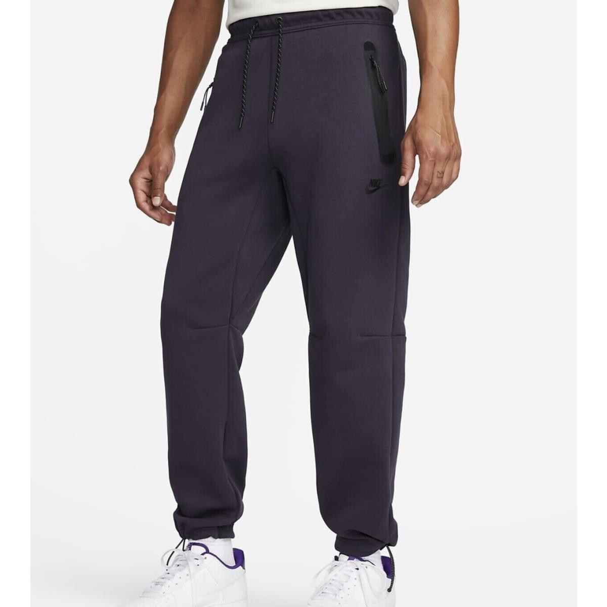 Nike Sportswear Tech Fleece Purple Pants Size S Joggers Mens DQ4312-540