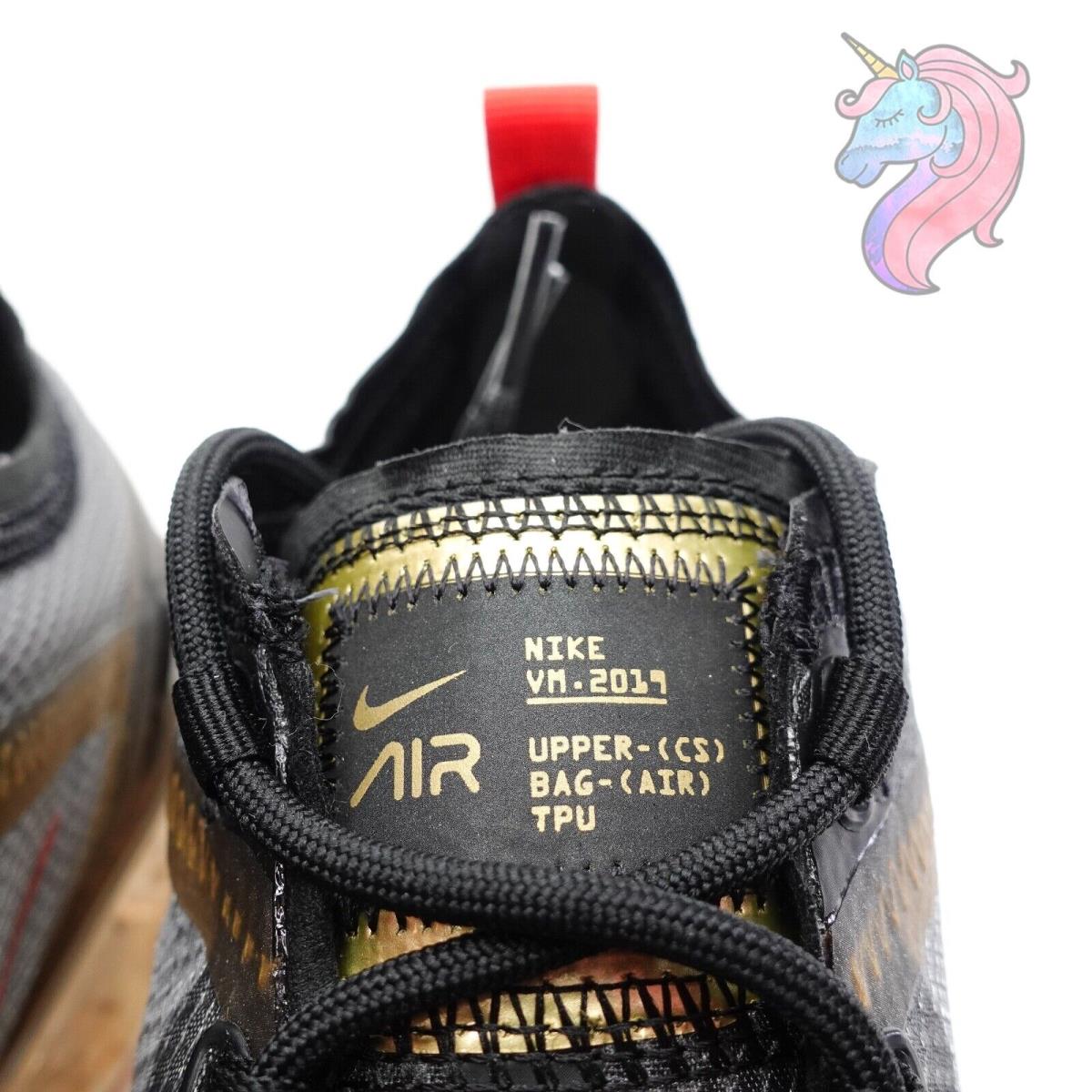 Nike shoes Air Vapormax - Black / Metallic Gold 5