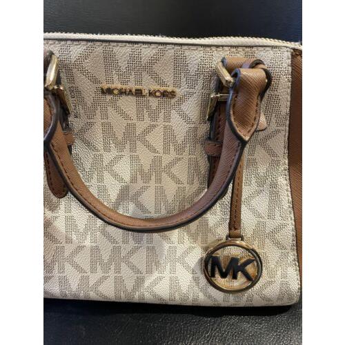 Michael Kors Ciara Handbag 38S1CC6M2B MD Messenger | 075706453153 - Michael  Kors bag ciara - Mk Print Exterior | Fash Direct