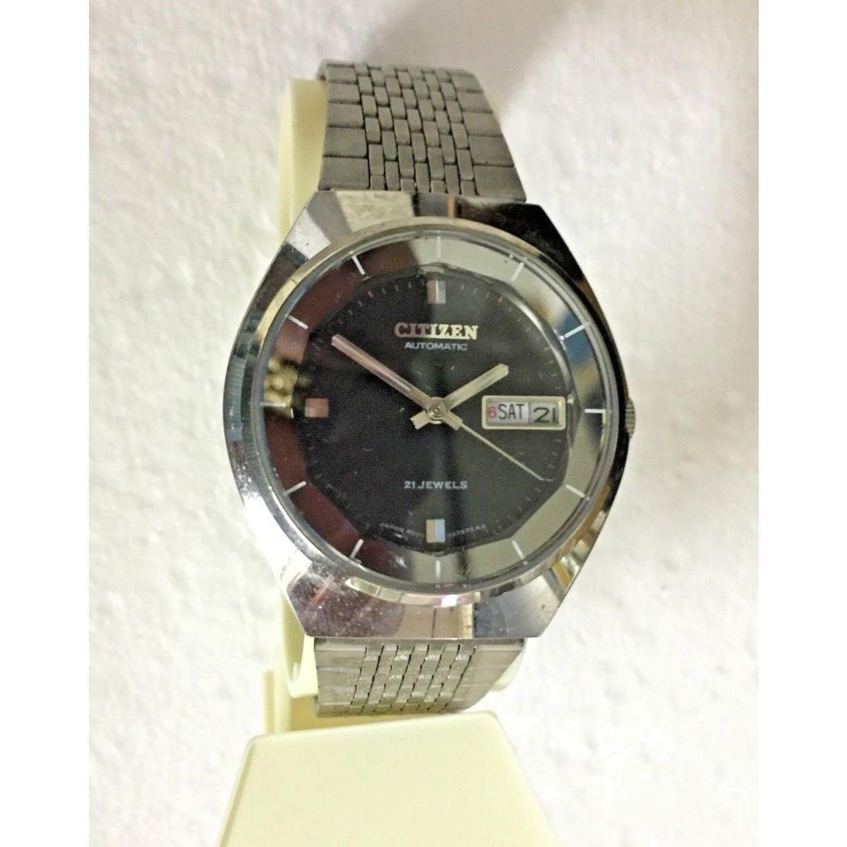 Citizen 21 Jewels Quartz Calendar Watch