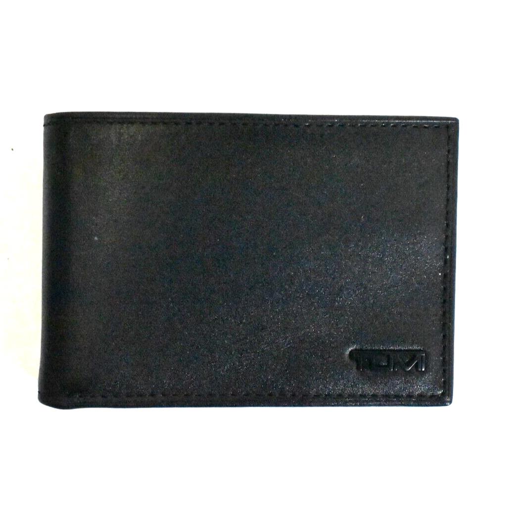 Tumi Men`s Single Fold Leather Wallet Black Credit Card Billfold