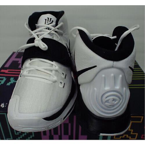Nike shoes  - White & Black 0