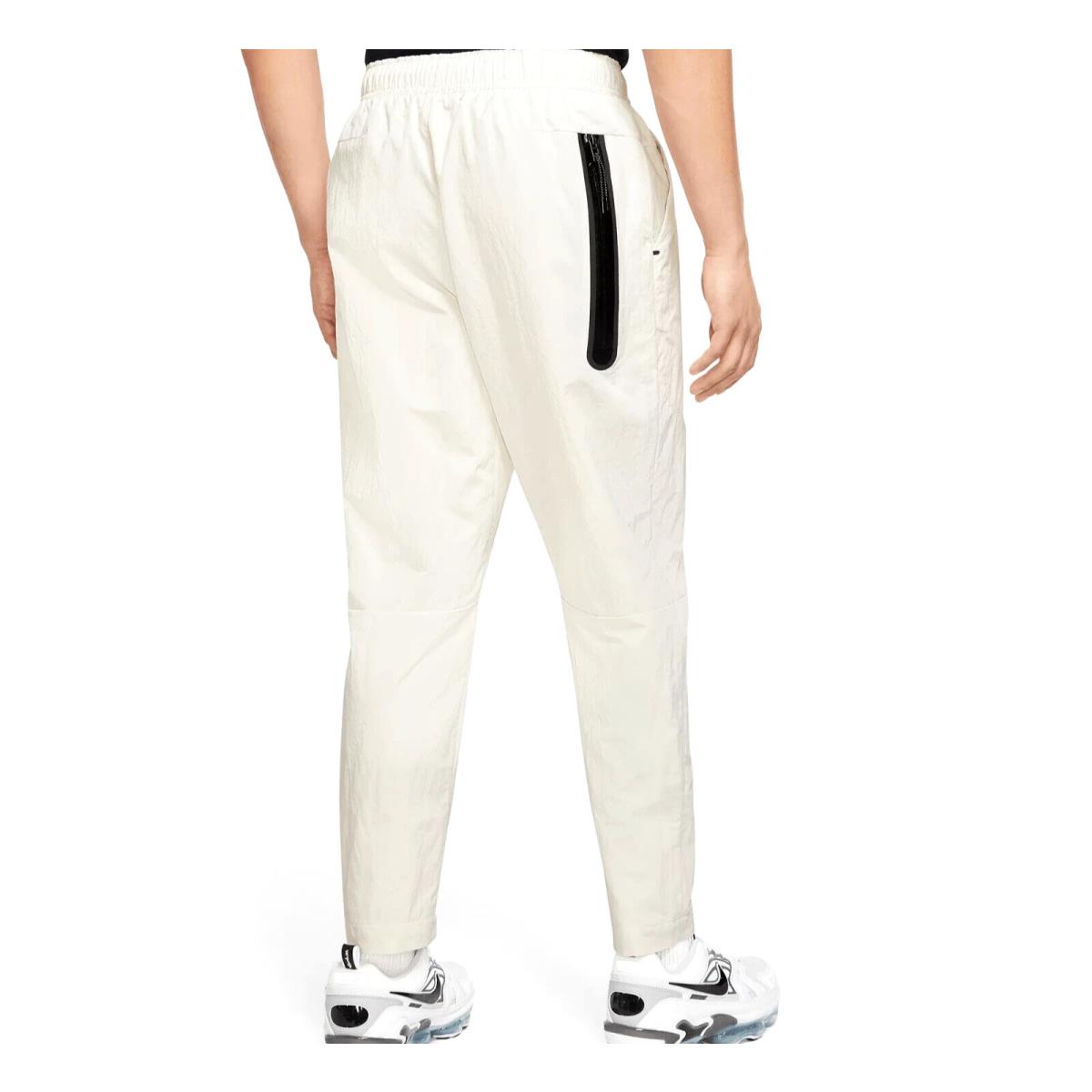 Nike Sportswear Tech Essentials Men`s Woven Joggers DQ4343-030 Size Small