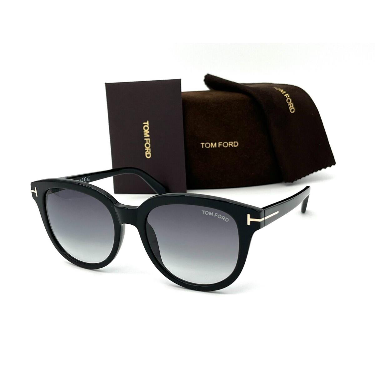Tom Ford Silvia FT0914 01B Black / Gradient Smoke 54mm Sunglasses TF0914 - Frame: Black, Lens: