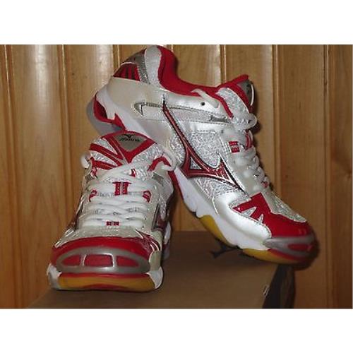 Mizuno shoes  - White and Red 4