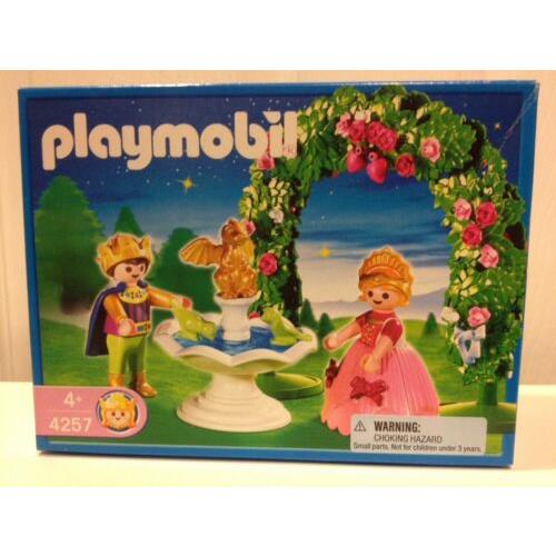 Playmobil 4257 Prince and Princess Fountain Gold Dragon Rose Arb