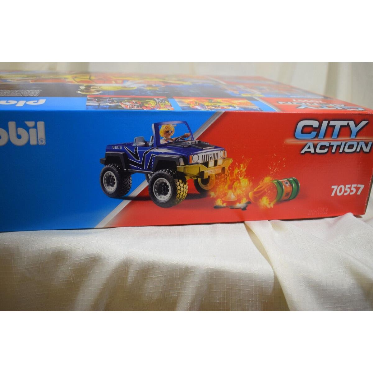 Playmobil City Action Fire Engine with Truck 189 Pcs 70557 822TT46