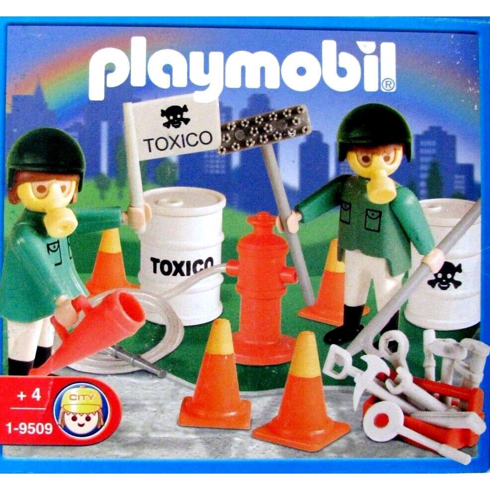 Playmobil 9509 Toxic Waste Clean-up Team Hazmat Cleaning Toxic Spill Rare
