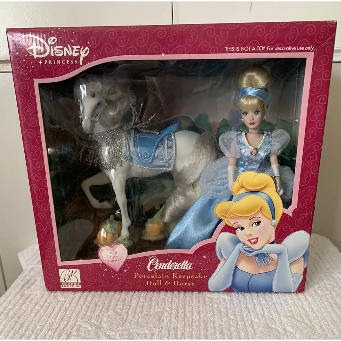 Disney Porcelain Brass Key Keepsake Cinderella Doll Royal Horse Nrfb