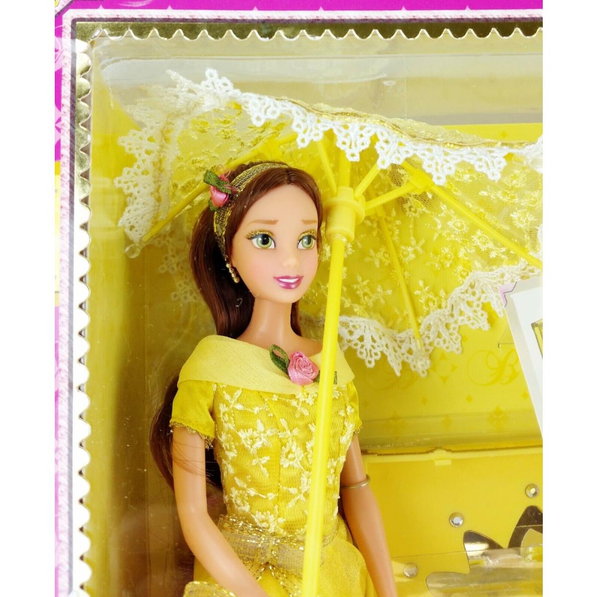 Disney Princess Royal Travels Belle Doll with Trunk/vanity Nrfb