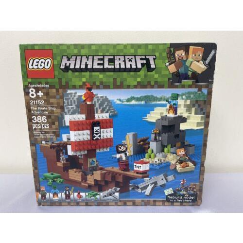 Retired Lego Minecraft: The Pirate Ship Adventure 21152 Box