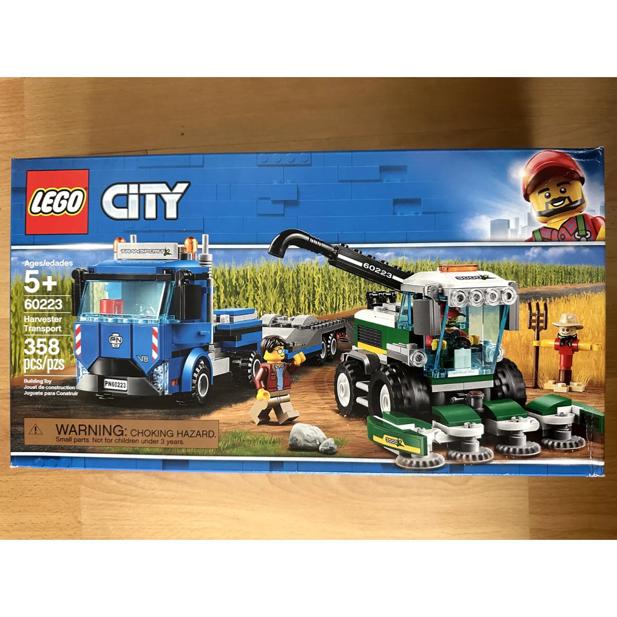 Lego City Toy Set 60223 Harvester Transport Nisb