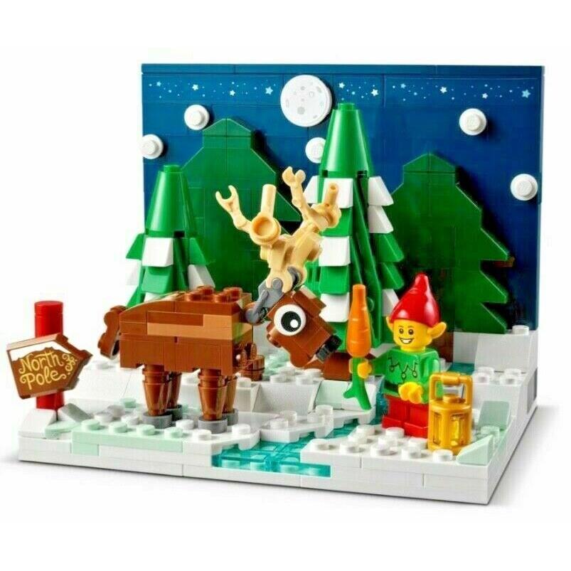 Lego Santa`s Front Yard Rare Christmas Holiday Set 40484
