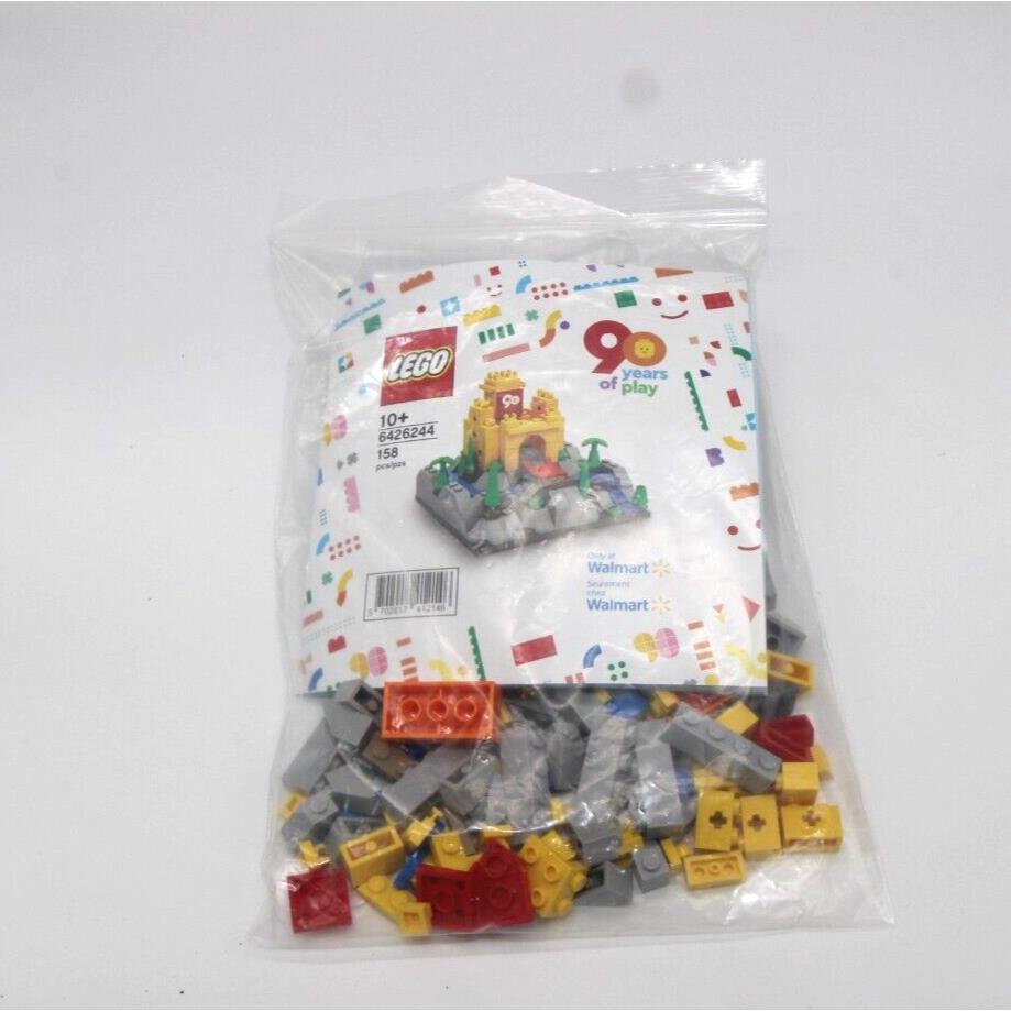 Lego 90 Years of Play Mini-castle Walmart Exclusive Promotional Set 6426244
