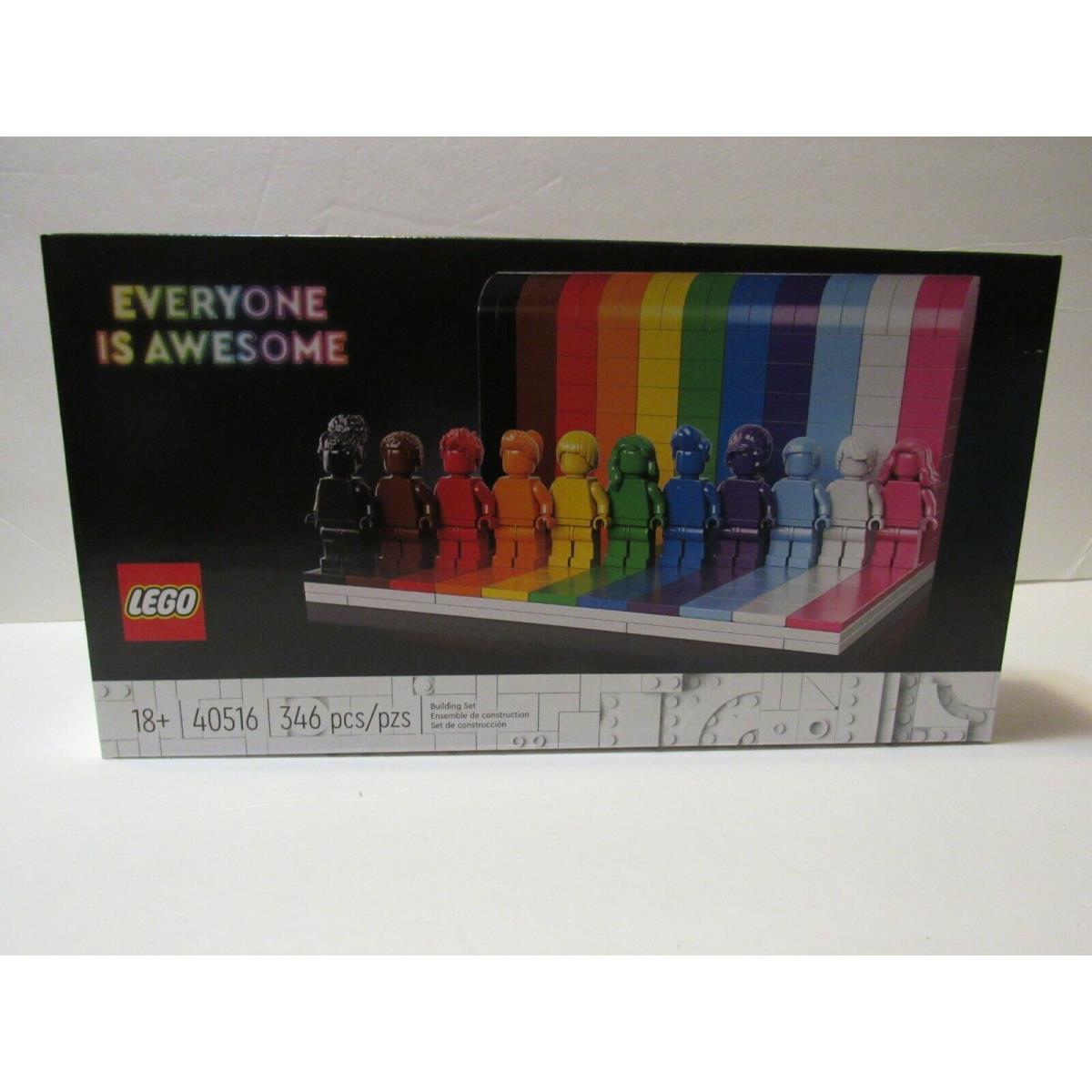 Lego Everyone Is Awesome 40516 Ages 18+ 346 Pieces