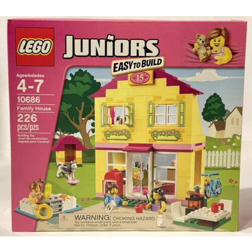 Lego Friends Juniors 10686 Family House Retired