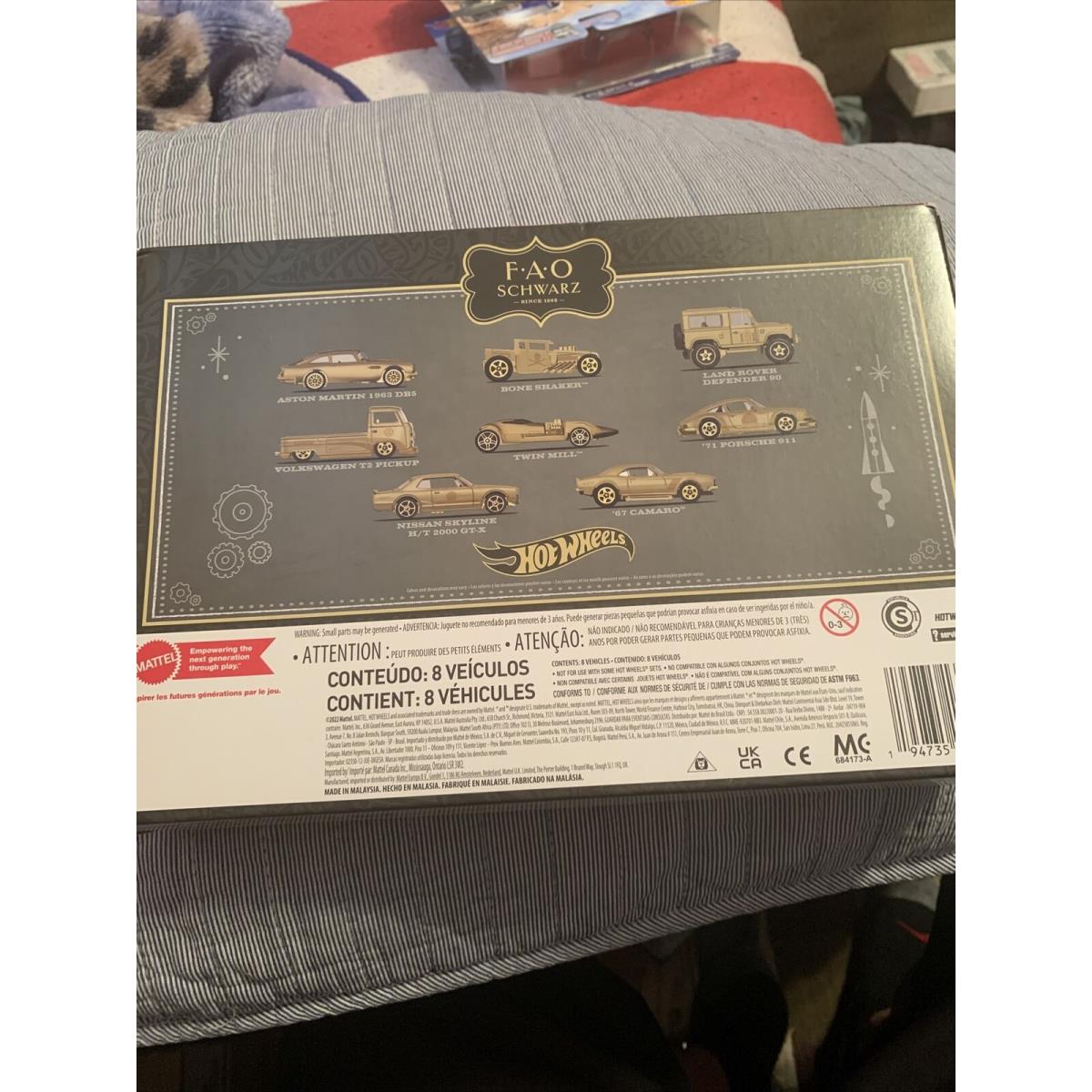 Hot Wheels F.a.o Schwarz 1:64 Metal Cars - Gold Pack of 8